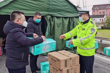 抗击疫情  8868体育官网首页入口在行动