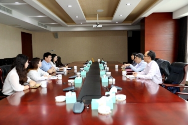 平湖市关工委主任邱其良莅临8868体育官网首页入口调研下一代工作