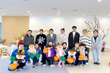 以一份温暖 换一身星光——8868体育官网首页入口团委与曹桥行知幼儿园开展爱心结对活动