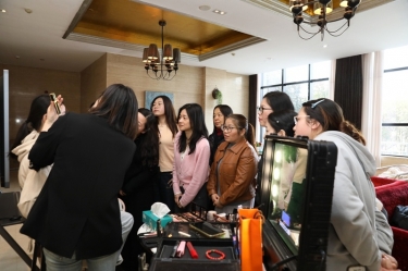 芳华正好 致敬“她”力量|8868体育官网首页入口2026年度妇女节活动温情回眸